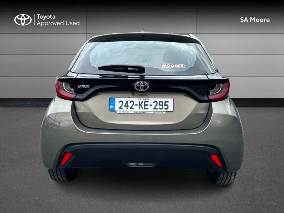 Toyota Yaris 1.5 LUNA - MANUAL - Image 4