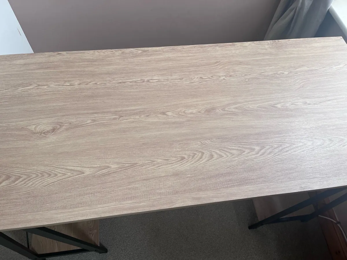 Desk - Image 2