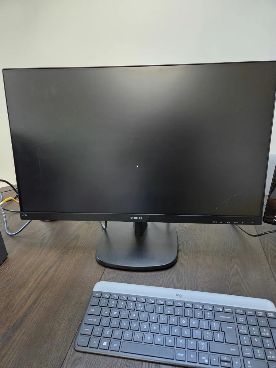 Lenovo PC, 2 x screens, wireless keyboard & mouse - Image 2