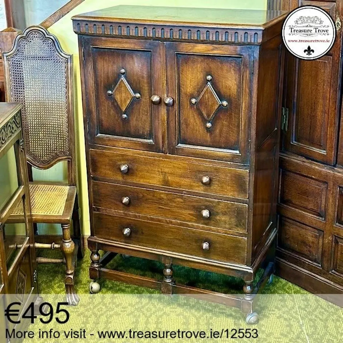 Vintage and Antique Bedroom Chest - Image 3