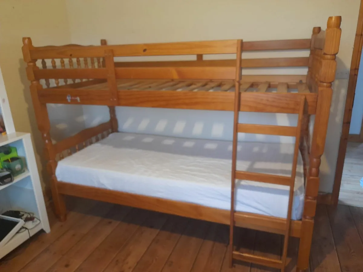 Bunkbed - Image 1