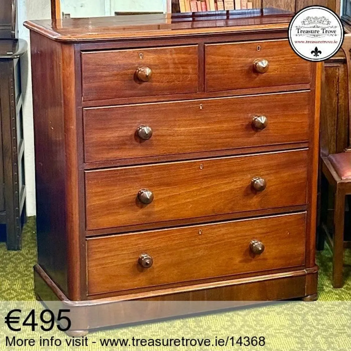 Vintage and Antique Bedroom Chest - Image 1