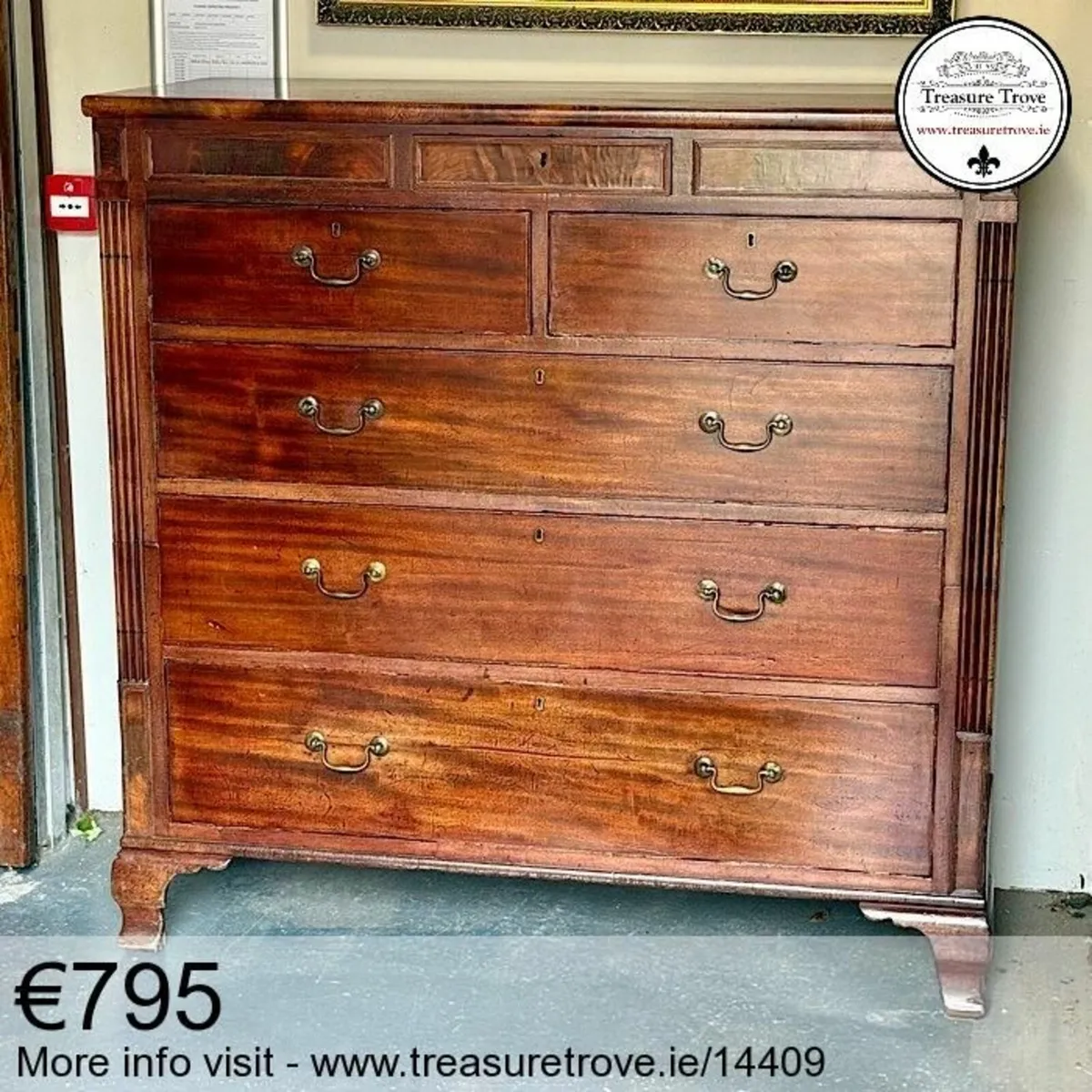 Vintage and Antique Bedroom Chest - Image 3