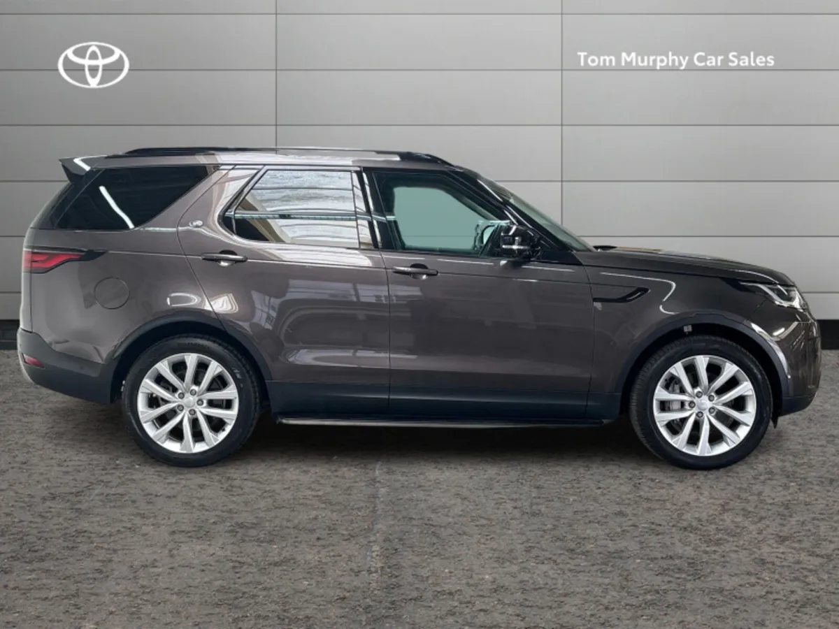 Land Rover Discovery 3.0 SD6 SE - Image 3