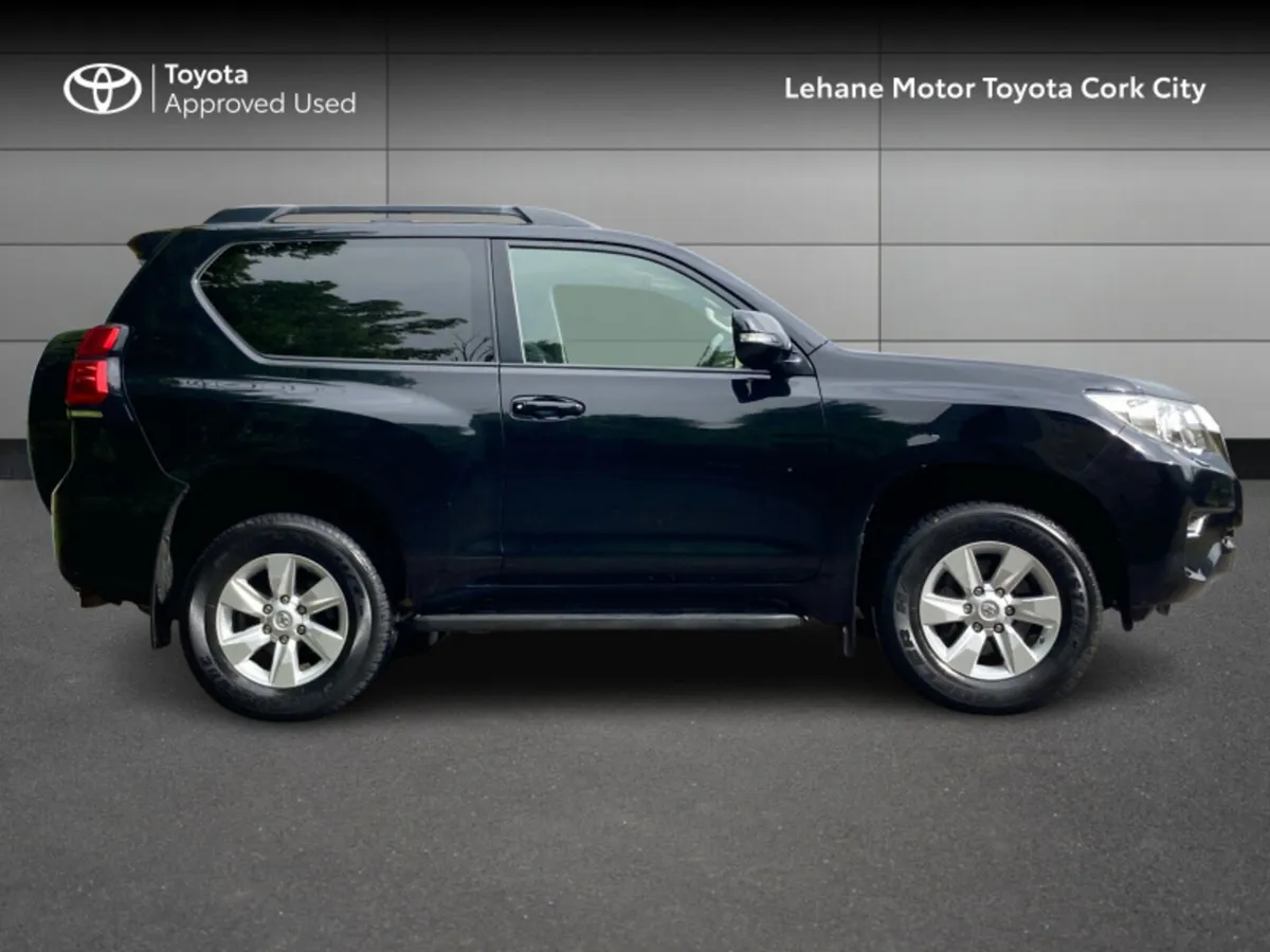 Toyota Land Cruiser LAND CRU CRUISER SWB A AUTO 2D - Image 3