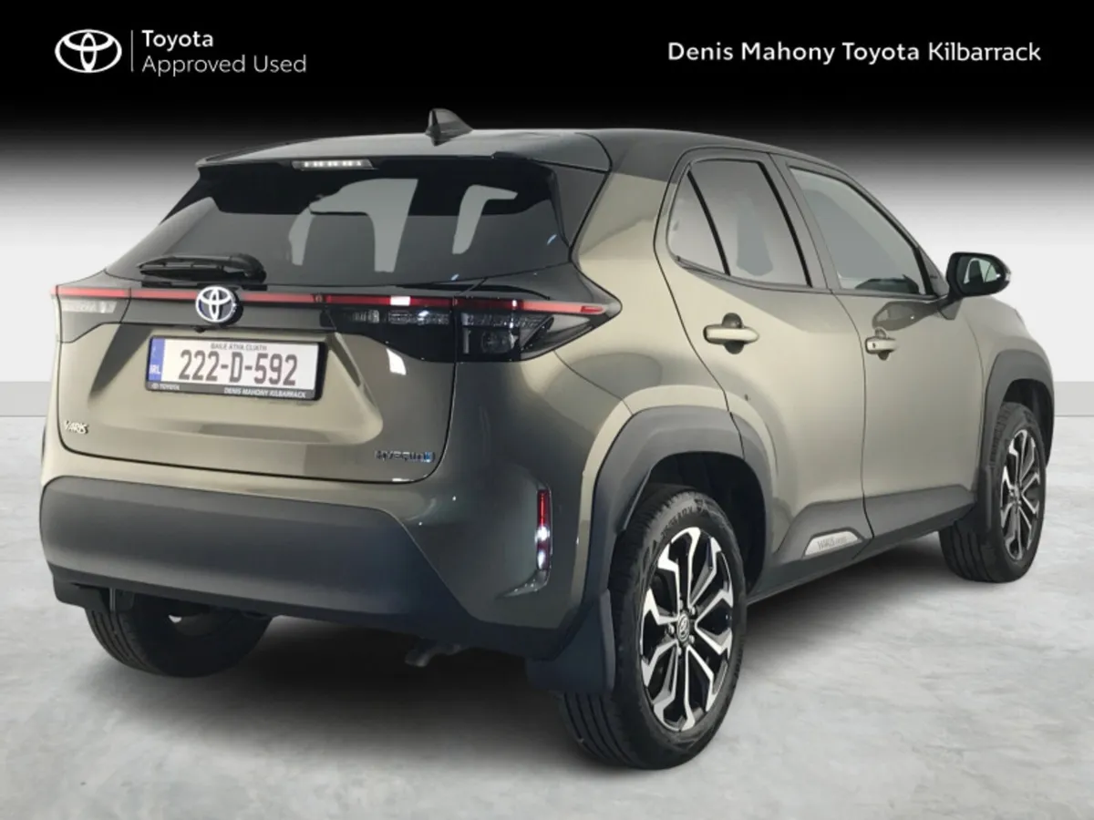 Toyota Yaris Cross CR LUNA SPORT 4DR AUTO CROSS - Image 2