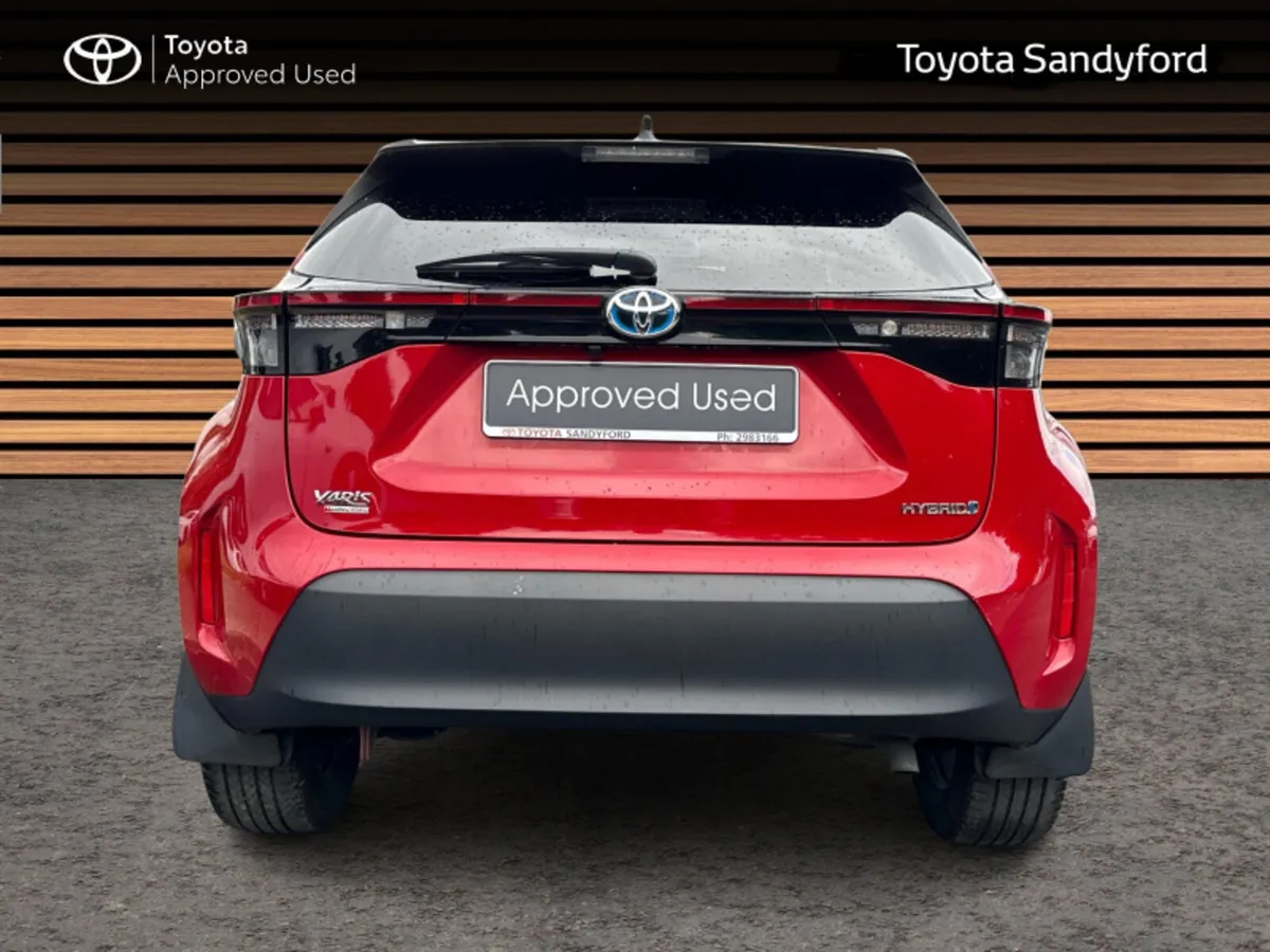 Toyota Yaris Cross LUNA SPORT // REAR CAMERA // SM - Image 4