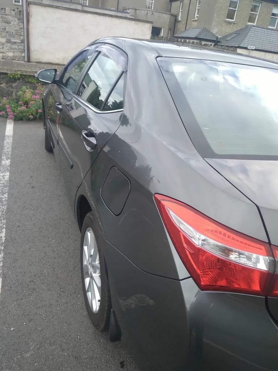TOYOTA COROLLA 2014 D4D 1.4 DIESEL EXCEPTIONAL CAR - Image 2