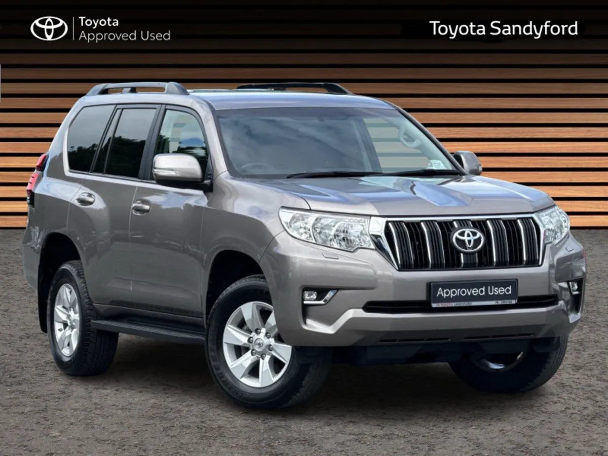 Toyota Land Cruiser LWB COMMERCIAL AUTO // TOW HIT - Image 1