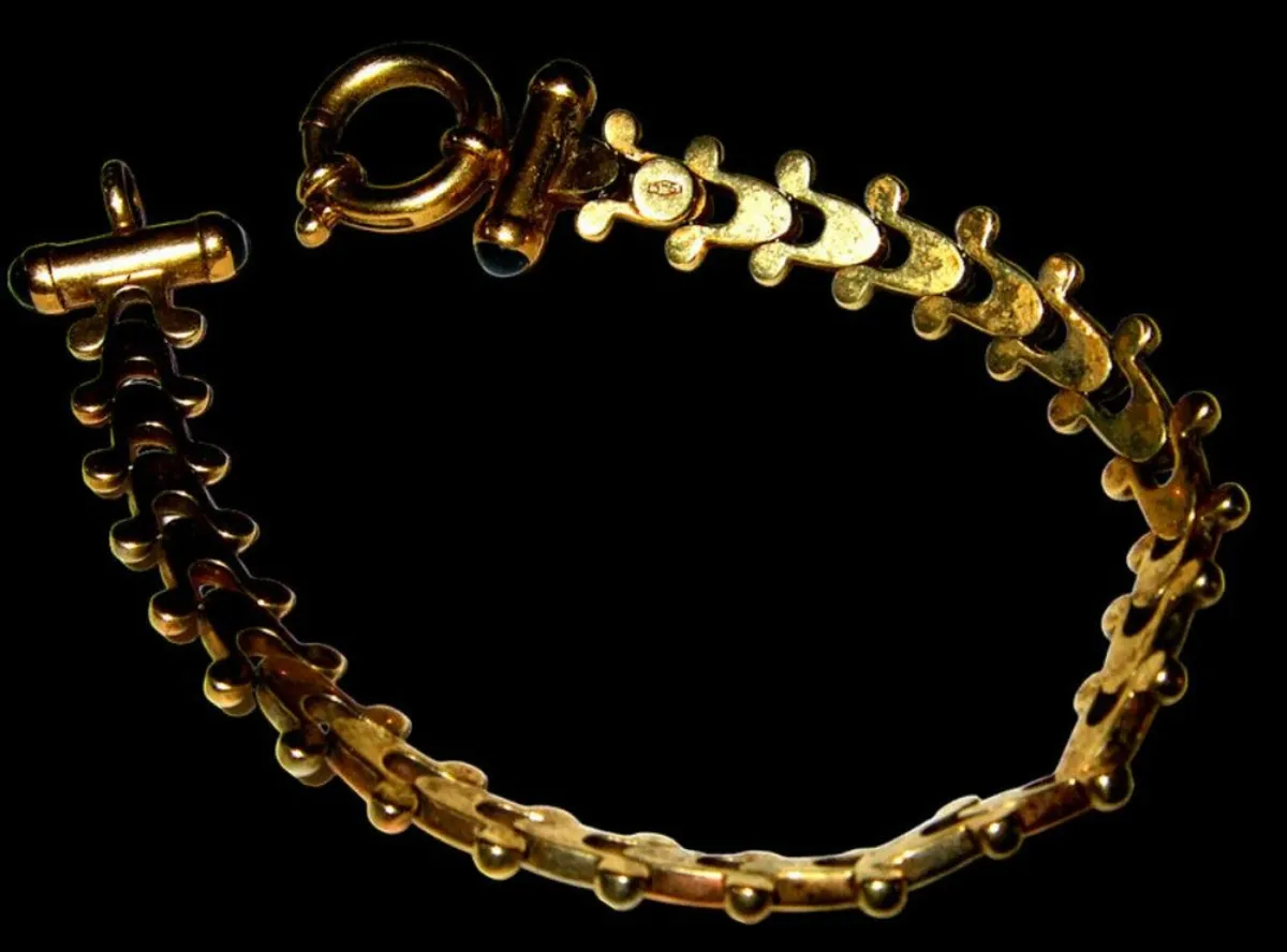 Vintage Hallmarked 9k - 3 Colour Gold Bracelet - Image 3