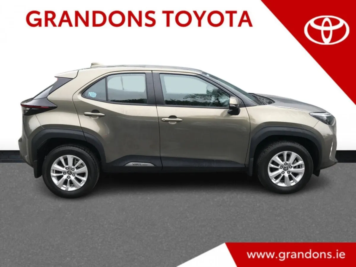 Toyota Yaris Cross LUNA - GRANDONS - Image 3