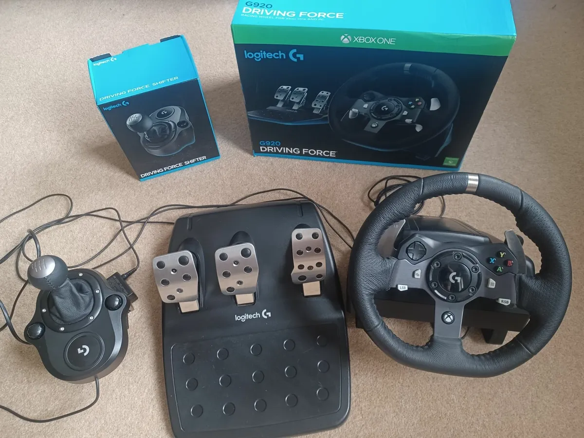Logitech G920 D Force steering wheel, pedals, gear - Image 2