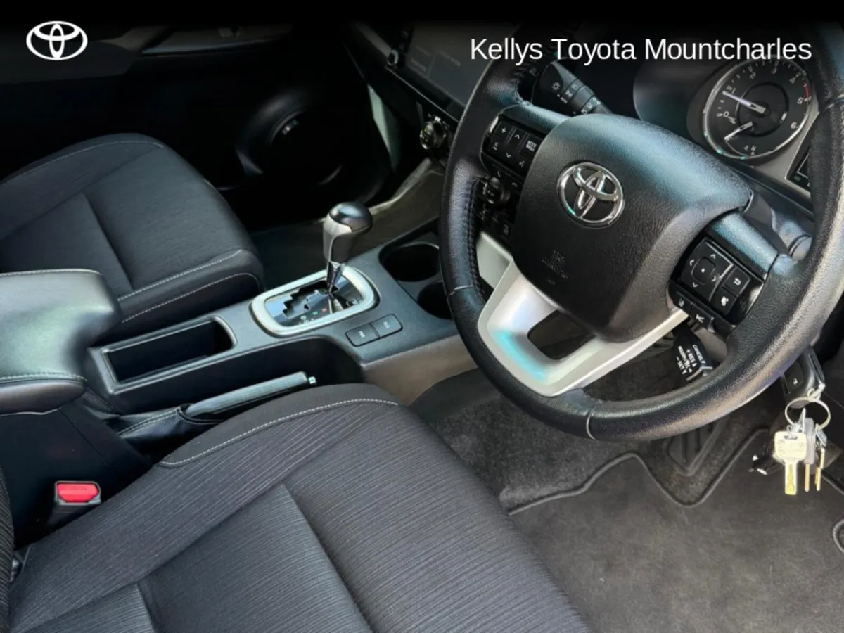Toyota Hilux HILUX 2.8 SR5 D/CAB AUTO - Image 3