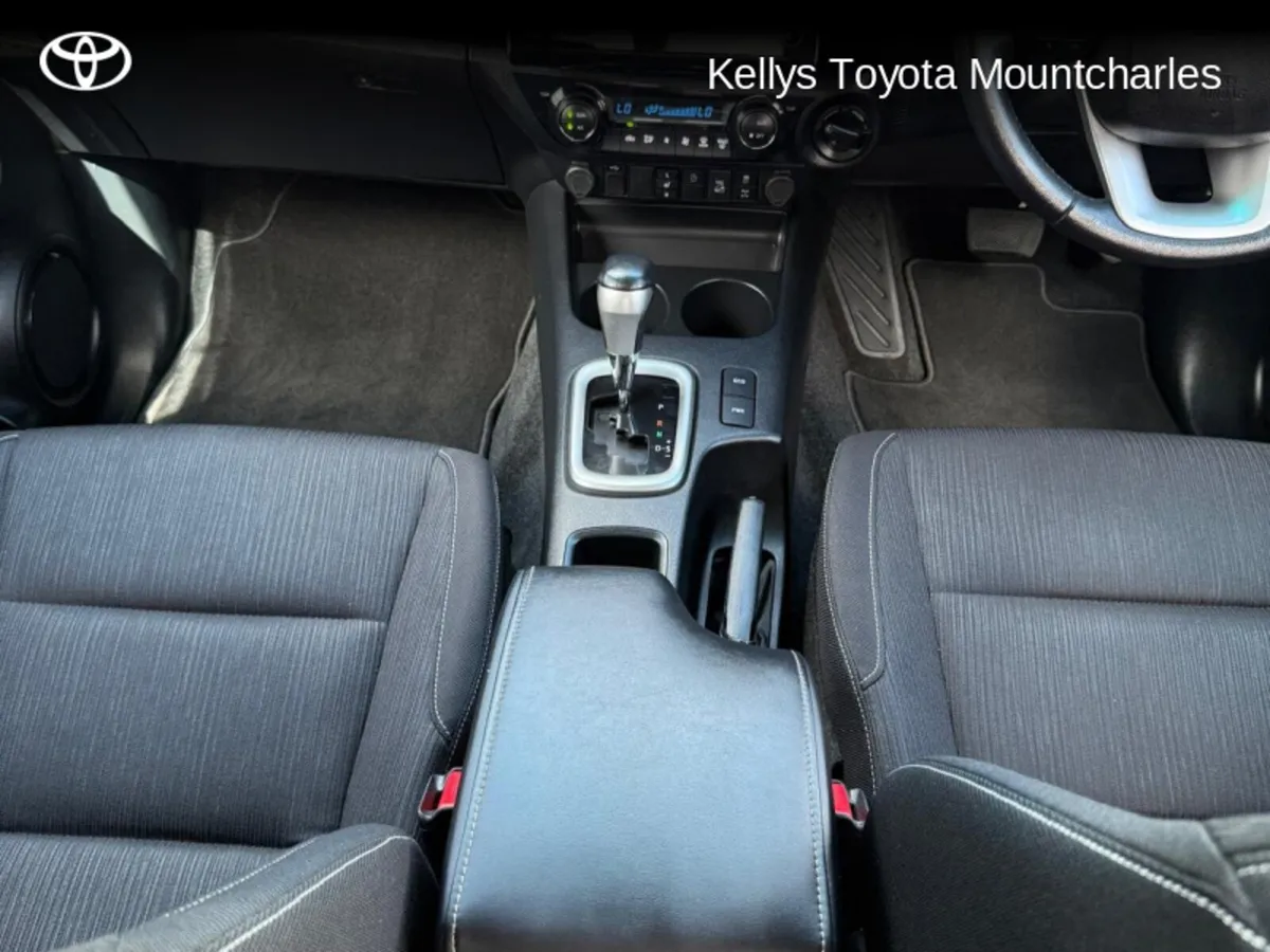 Toyota Hilux HILUX 2.8 SR5 D/CAB AUTO - Image 4
