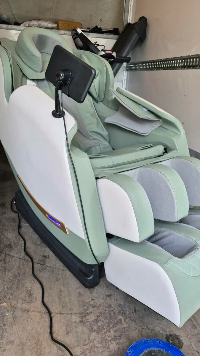 2024 Full Body Zero Gravity Massage Recliner Chair - Image 4