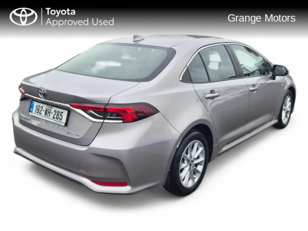 Toyota Corolla 1.8 HYBRID LUNA SAL - Image 3