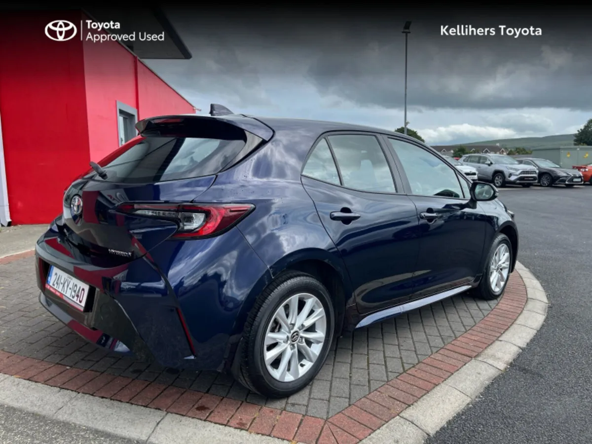 Toyota Corolla COROLLA HYBRID LUNA H/B - Image 2