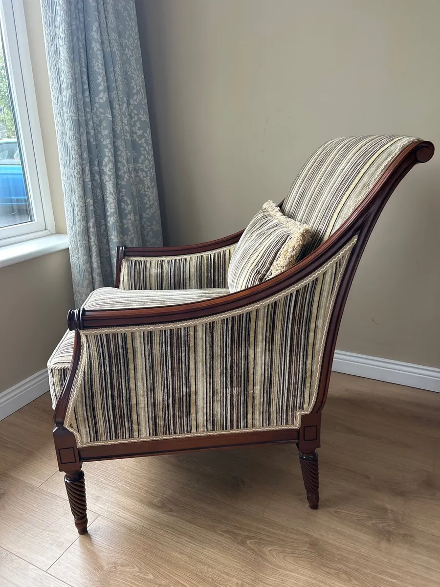 Armchairs - Image 2