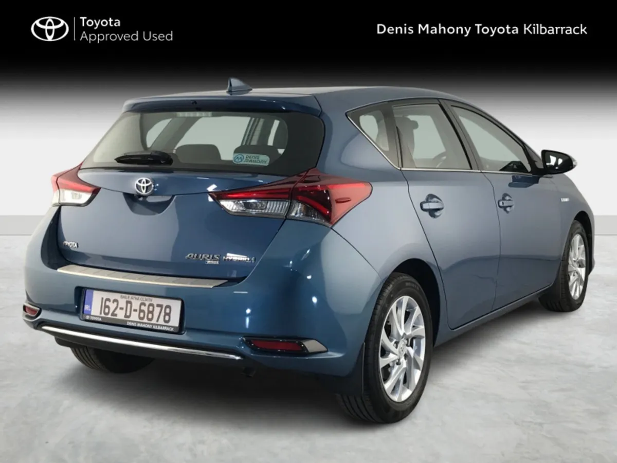 Toyota Auris 1.8 HYBRID LUNA  AUTO - Image 2