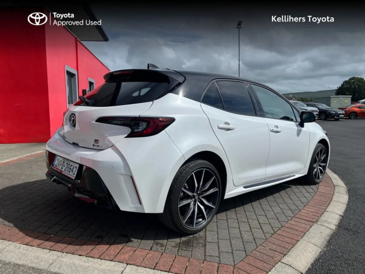 Toyota Corolla COROLLA HB GR SPORT - Image 2