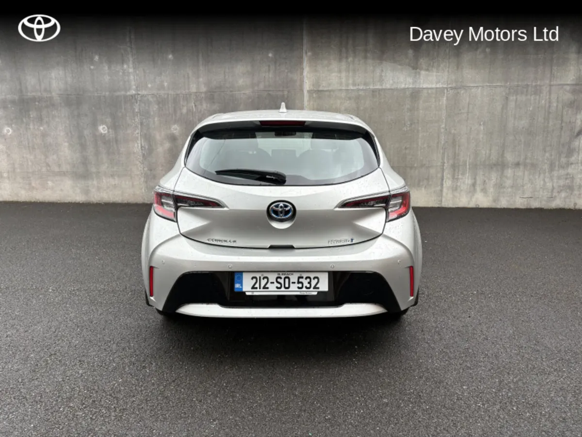 Toyota Corolla HYBRID LUNA H/B 4DR AUTO A - Image 4