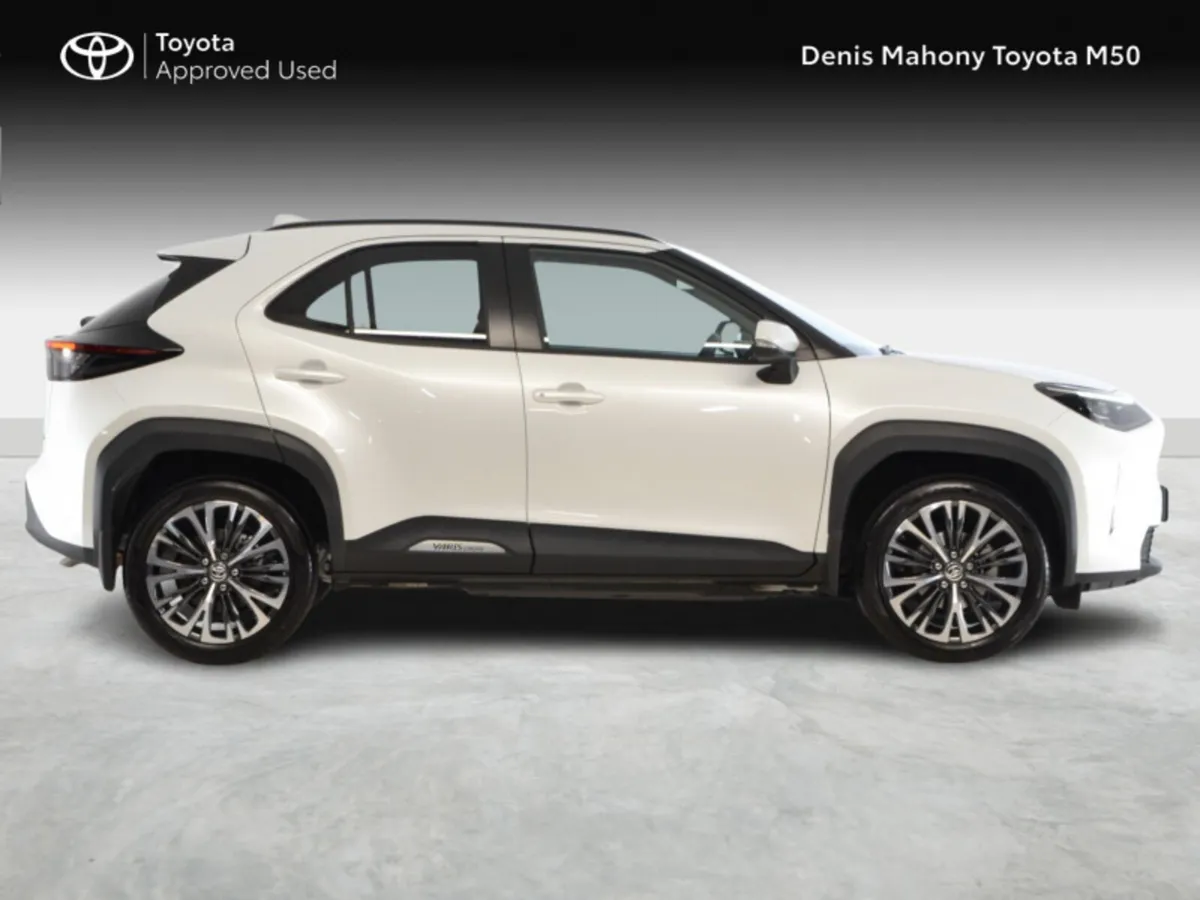 Toyota Yaris Cross SOL Hybrid Auto - Image 3