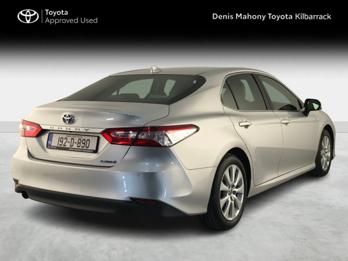 Toyota Camry CAMRY HYBRID SOL - Image 2