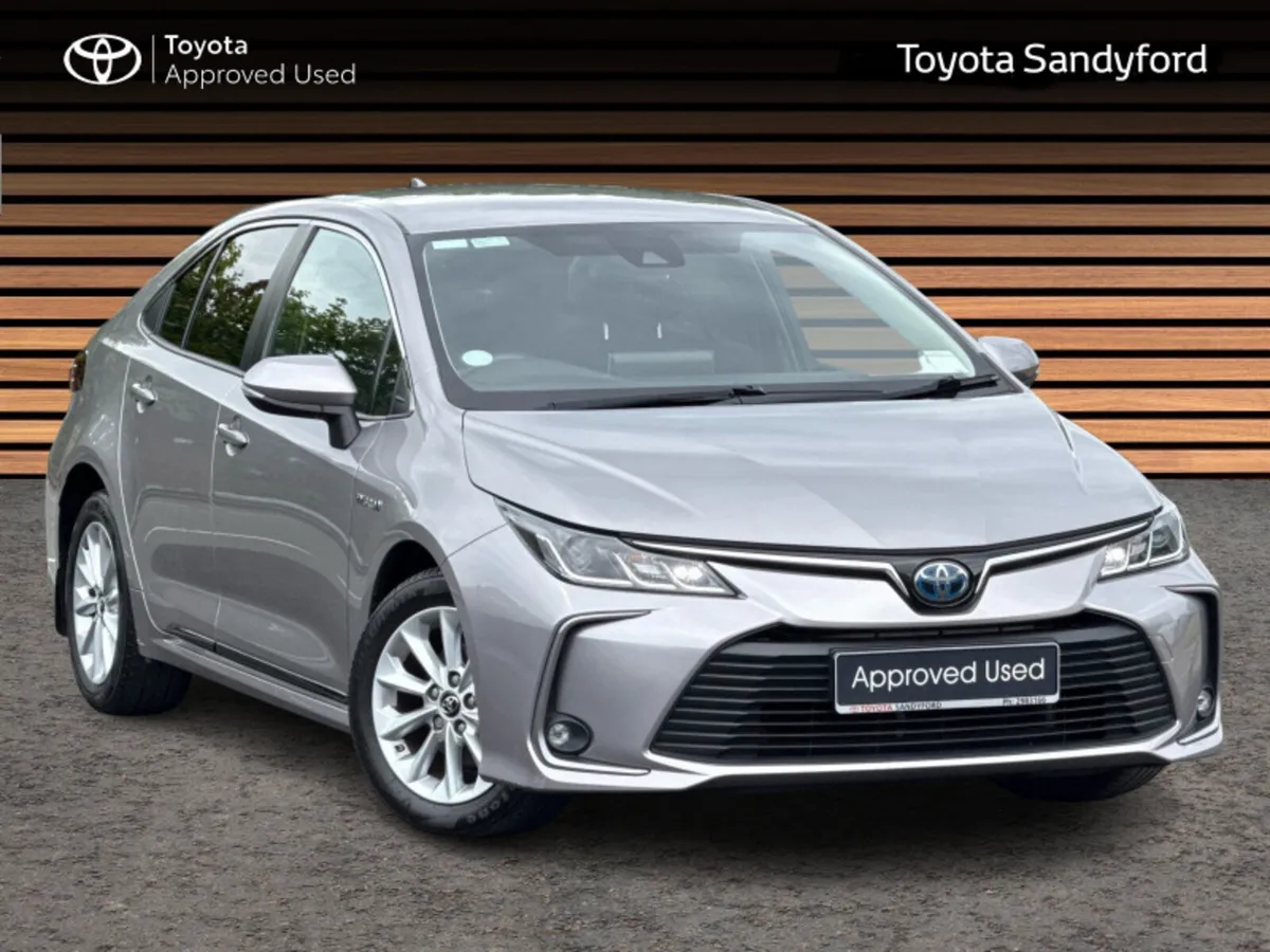 Toyota Corolla HYBRID LUNA SALOON // REAR CAMERA / - Image 1