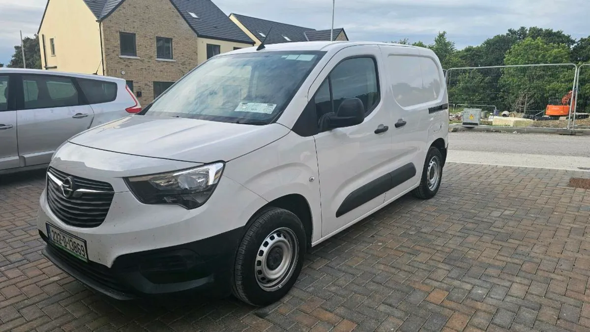 Opel Combo 1.5 2023 - Image 3
