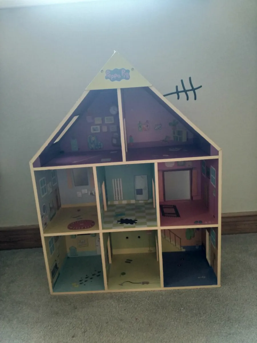 Peppa pig doll house - Image 1