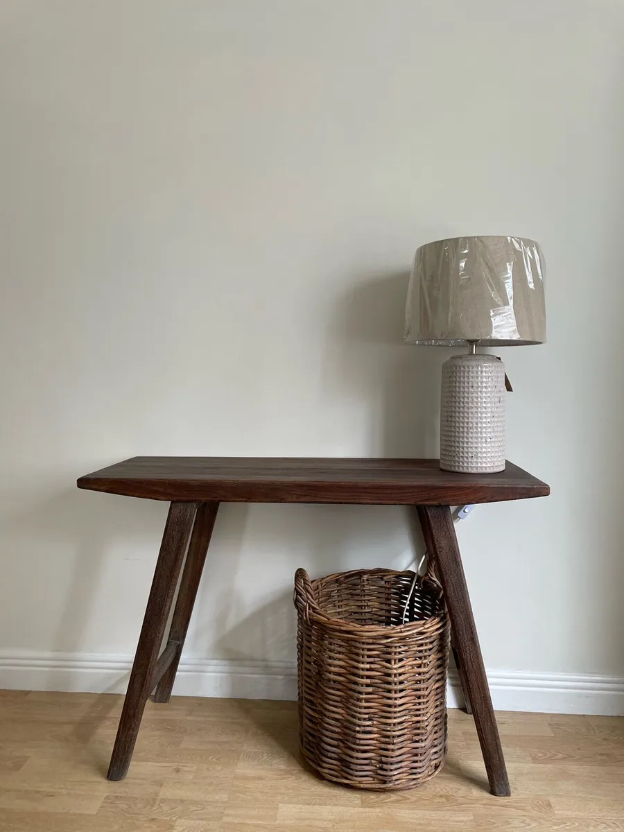 Console Table - Image 1