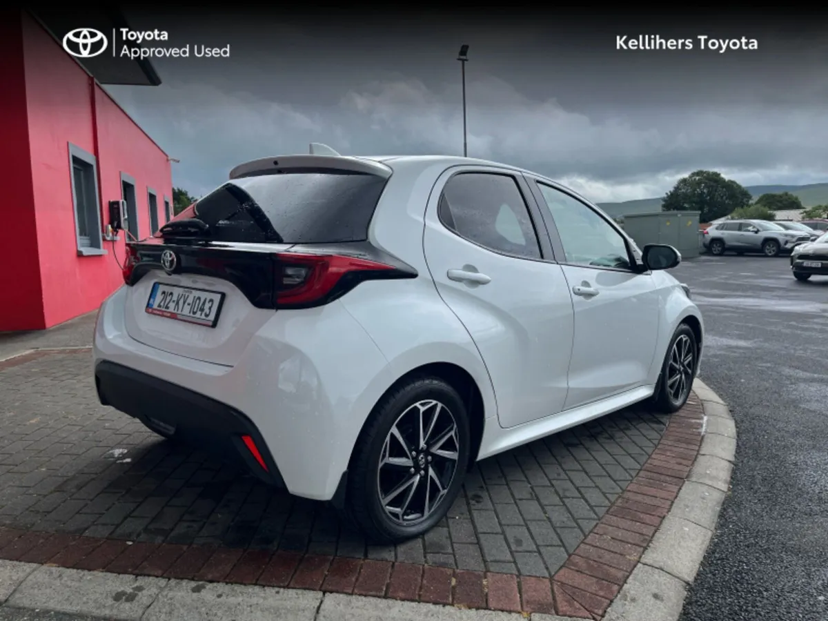 Toyota Yaris 1.0 LUNA SPORT MONO 4 4DR - Image 2