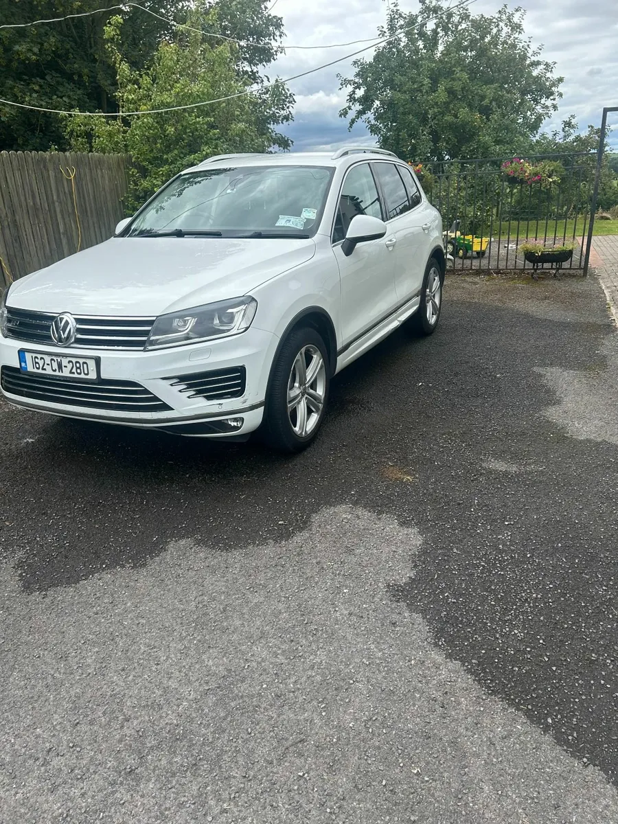 Volkswagen Touareg 2016 Commercial Crew Cab - Image 1