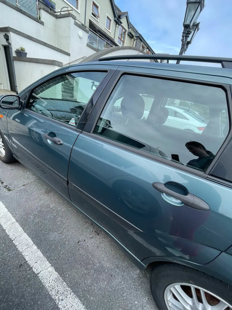 Ford Focus 2002 - Image 3