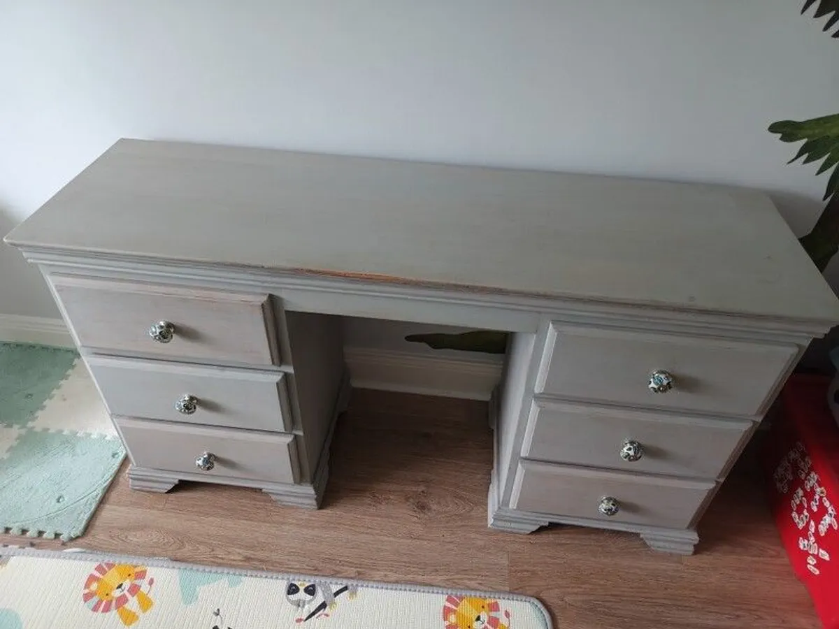 Work desk/dresser with drawers - Image 2