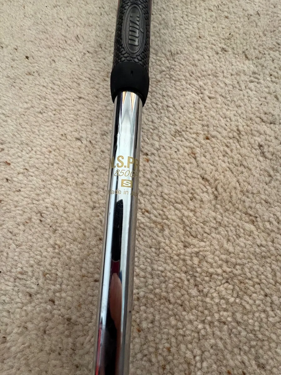 Taylormade stealth irons - Image 3