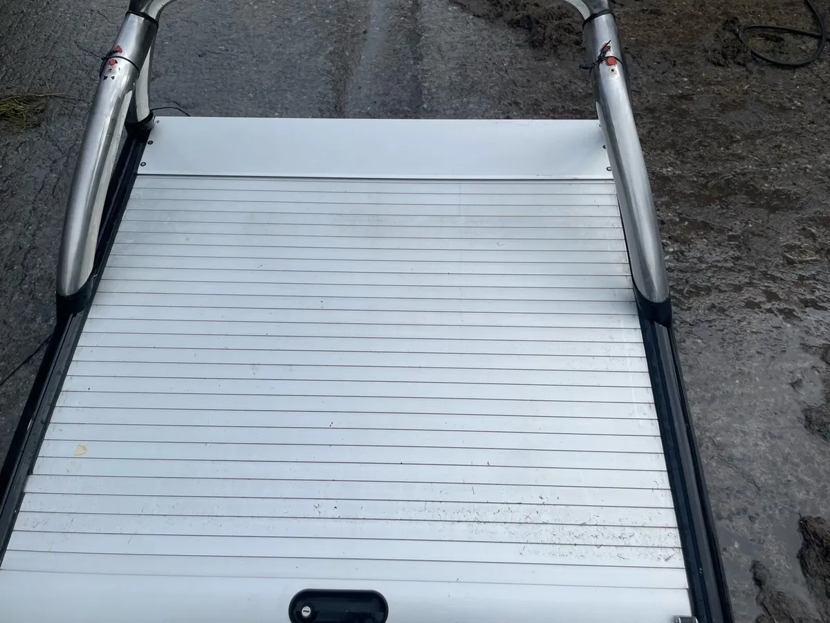 Roller shutter - Image 1