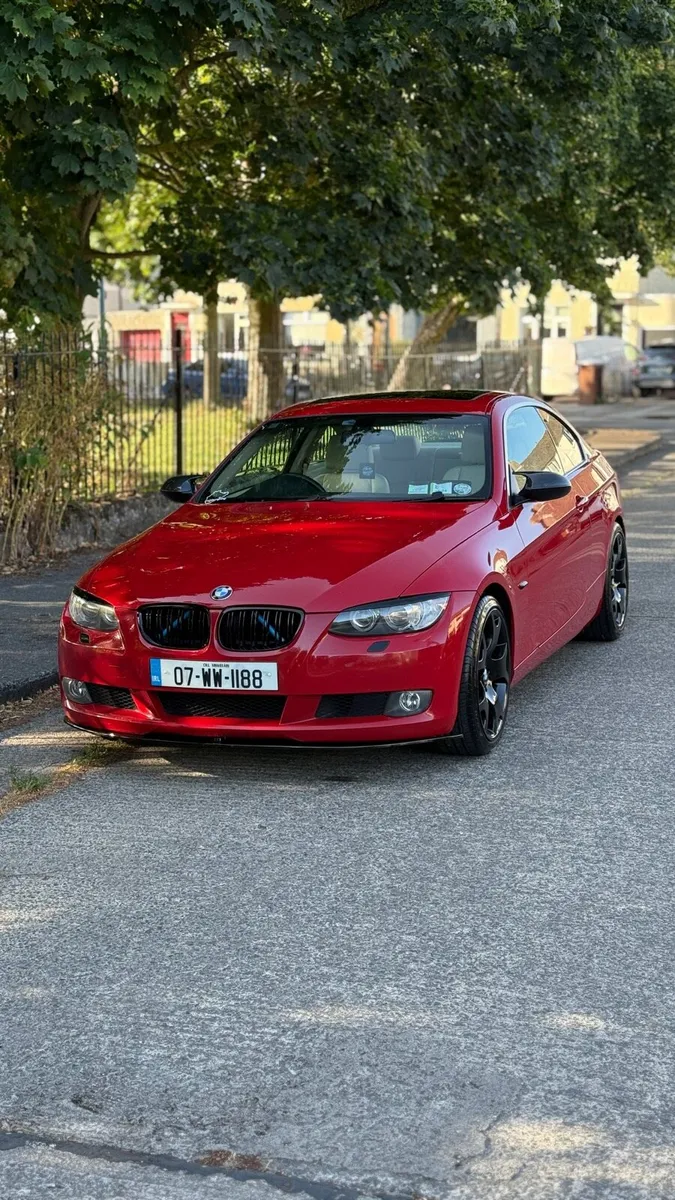 BMW E92 Sunroof - Image 1