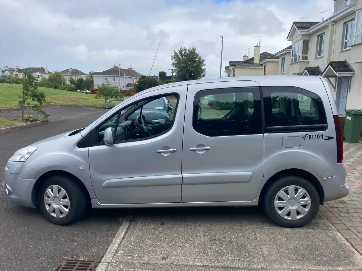 Peugeot Partner Tepee 2013 - Image 1