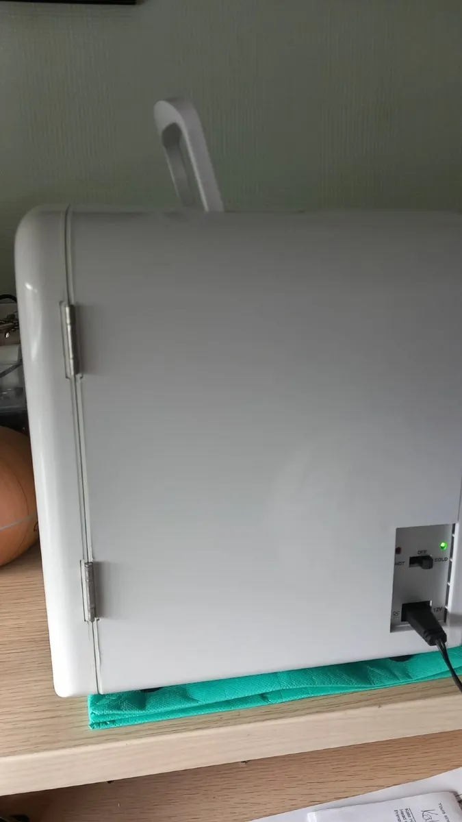 Cristal Mini Fridge MNBX4 - Image 4