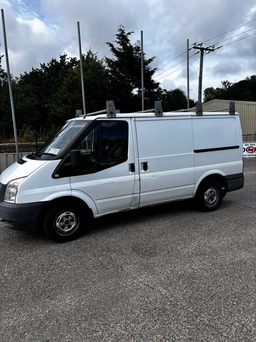 Ford Transit - Image 4