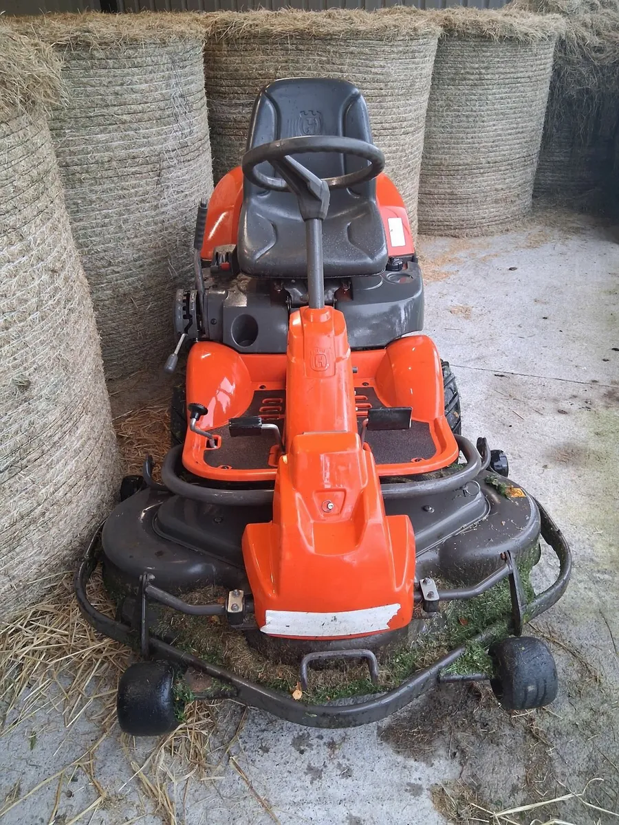 Husqvarna R15 V2 AWD Lawnmower - Image 3