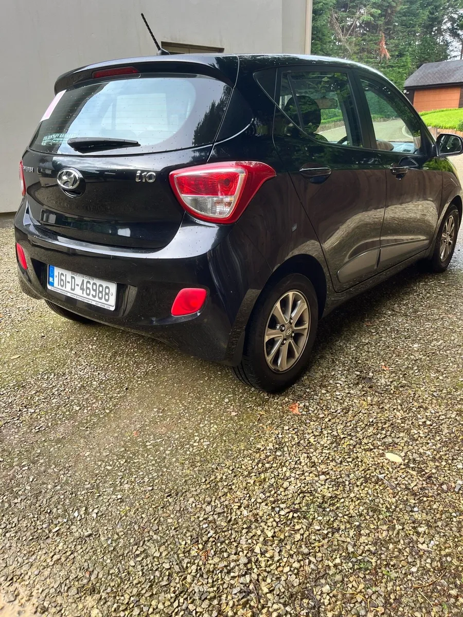 Hyundai i10, Automatic. - Image 4