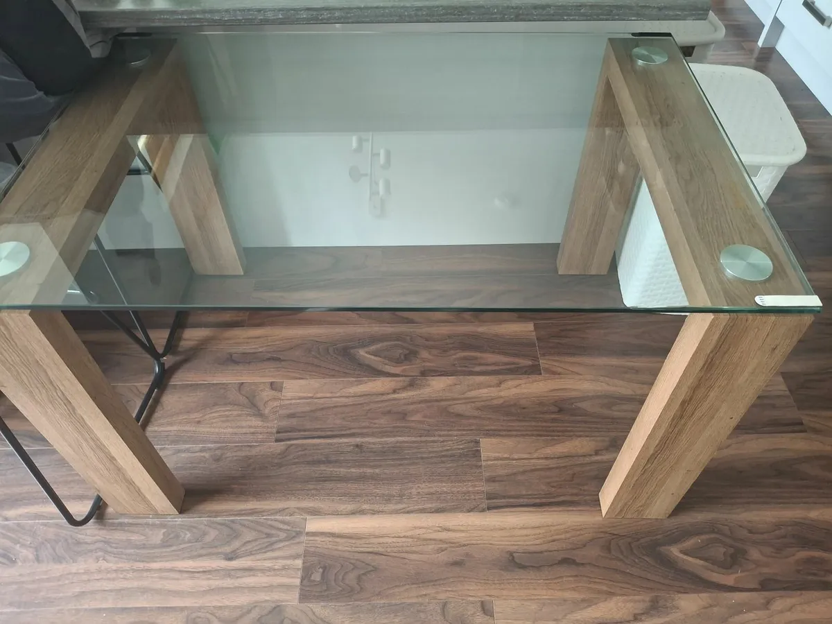 Kitchen Table - Image 1