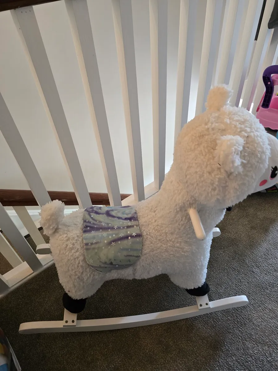 Llama Rocker - Like New