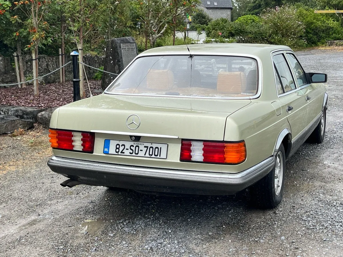 1982 Mercedes 280 se - Image 2