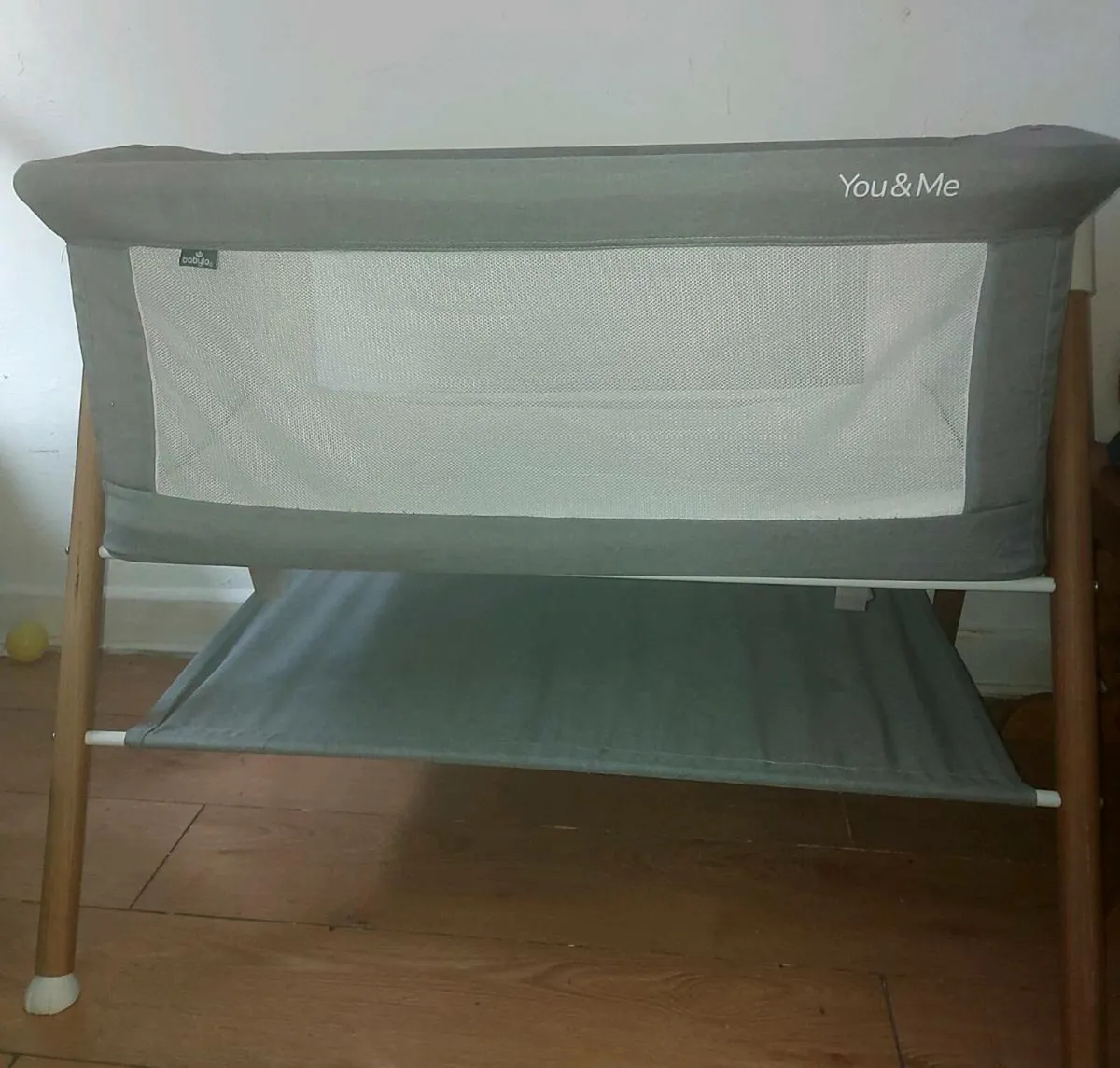 Next2Me bedside crib in perfect condition as new - Image 1