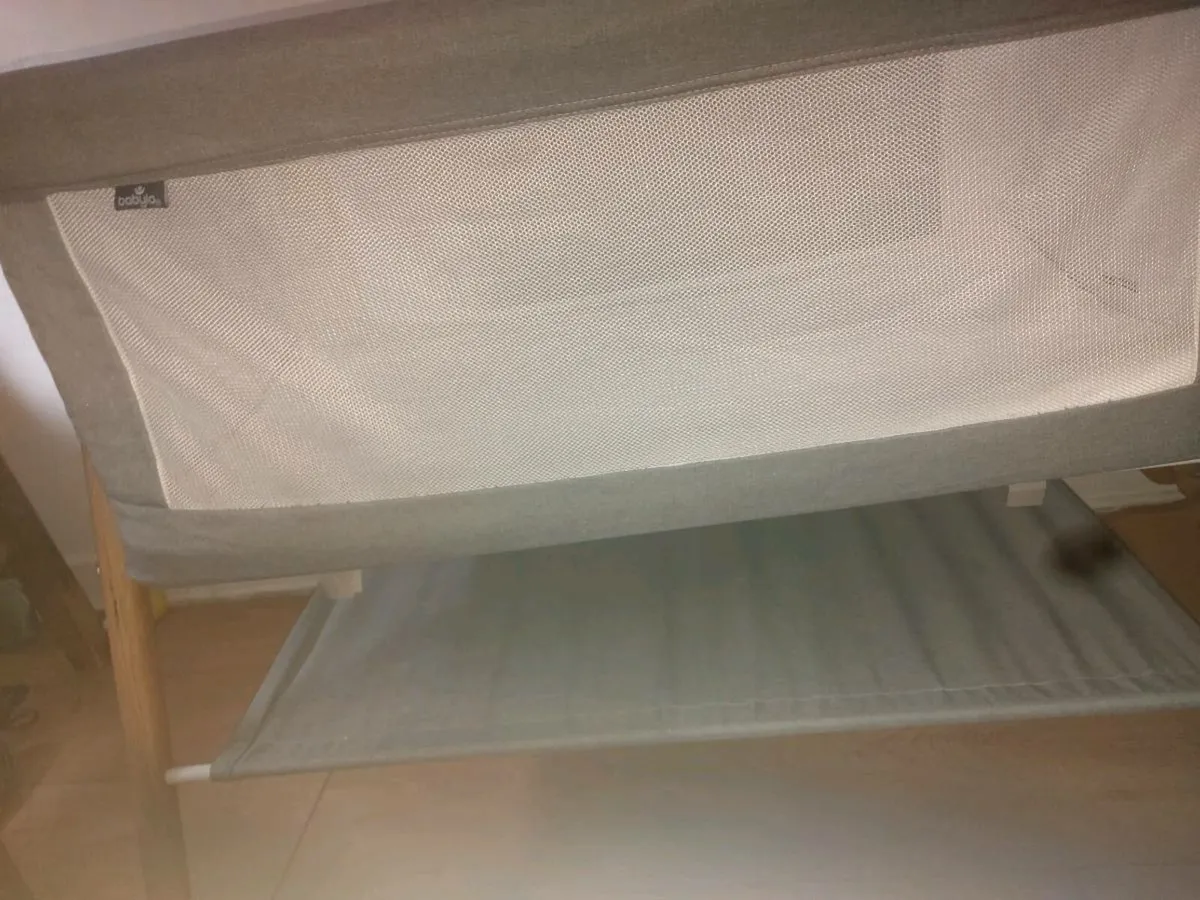 Next2Me bedside crib in perfect condition as new - Image 2