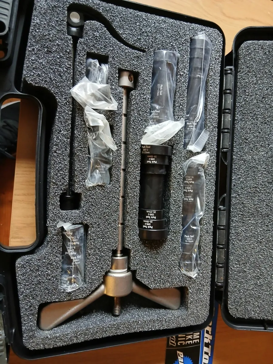 Hub bearing press set - Image 2