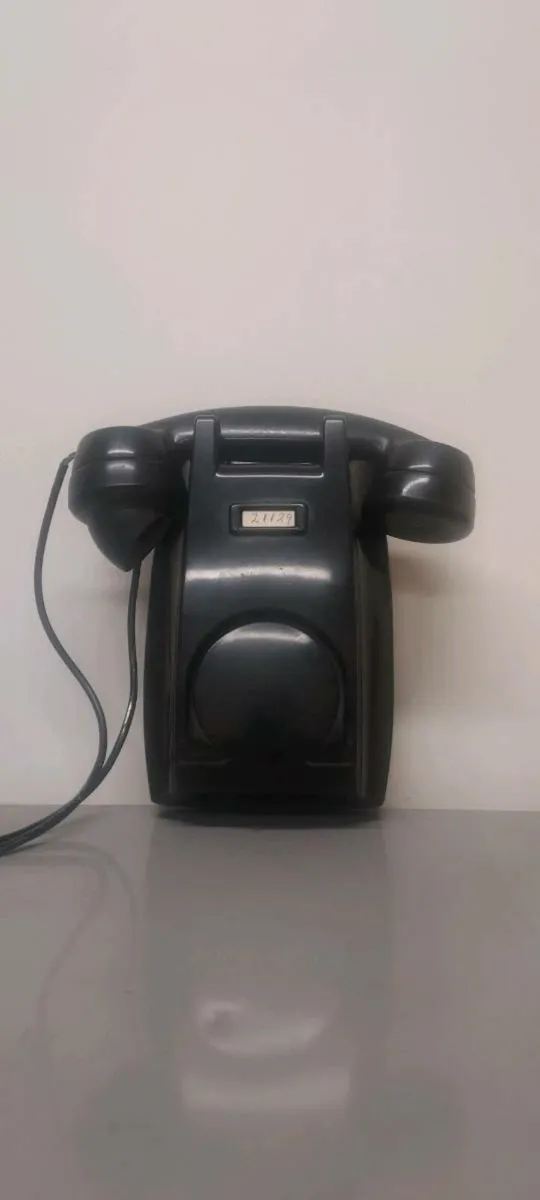 Old Telephones and old switchboard - Image 2